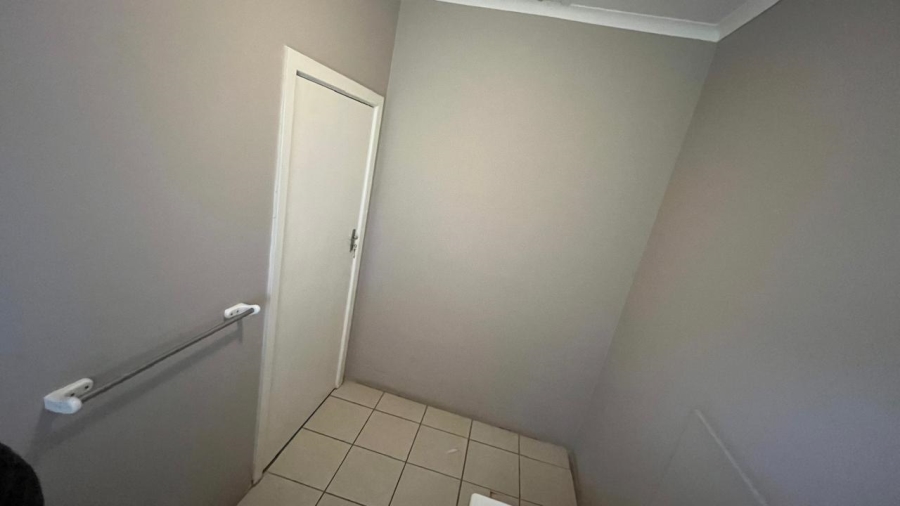  Bedroom Property for Sale in Jeffreys Bay Central Eastern Cape